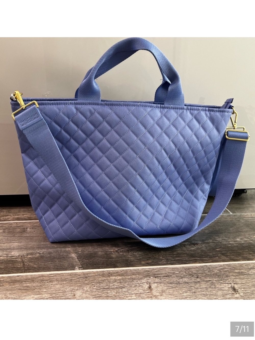 Canvelle • Blue Crossbody Zip Tote New - Picture 3 of 5
